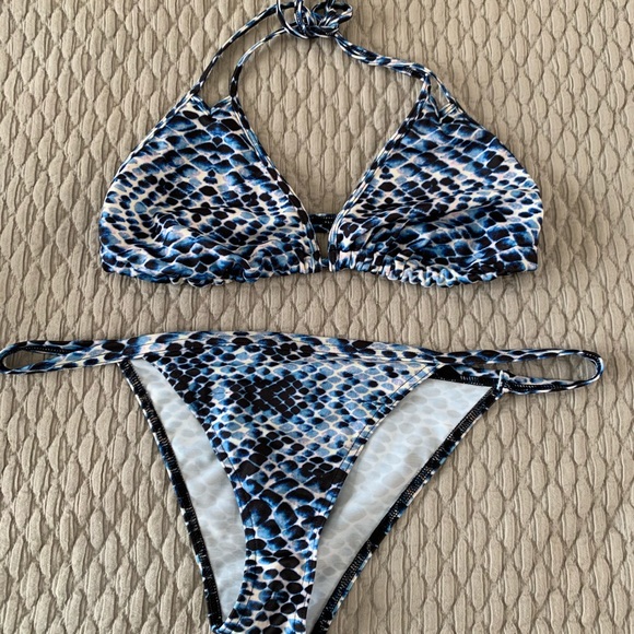 ASOS Swim Snakeskin / Mermaid Bikini Set 🧜🏼‍♀️ - Picture 1 of 5
